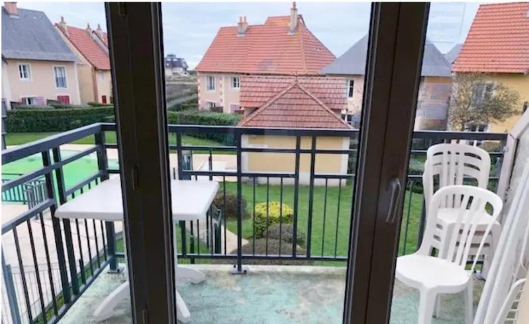 Port-Guillaume, Residence De Vacances Avec Mer & Piscine Dives-sur-Mer Exterior photo